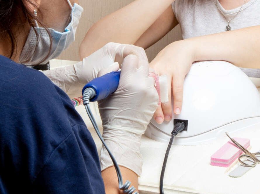 ¿Dónde estudiar manicura profesional en Odessa y Midland? Descubre GLAM Beauty Academy