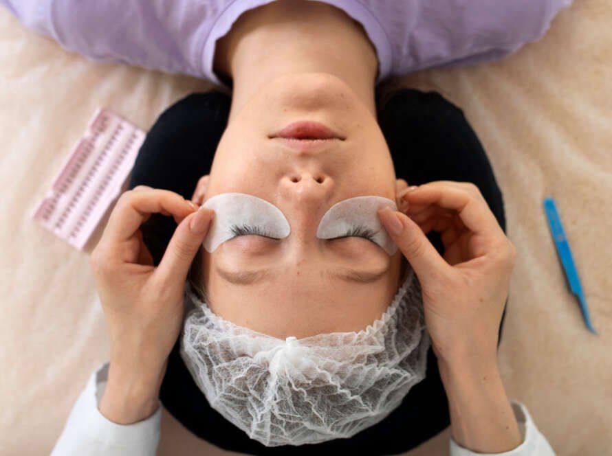 Cómo transformar tu pasión por la belleza en una carrera profesional: empieza con GLAM Beauty Academy