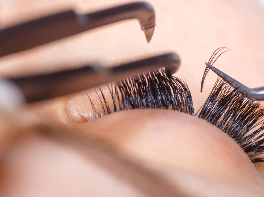 Curso de extensión de pestañas: cuánto dura, qué incluye y cómo elegir el mejor